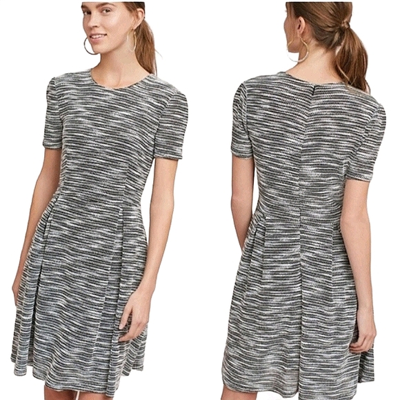 Anthropologie Dresses & Skirts - Hutch Anthropologie B&W 3D Knit Mini Dress Medium
